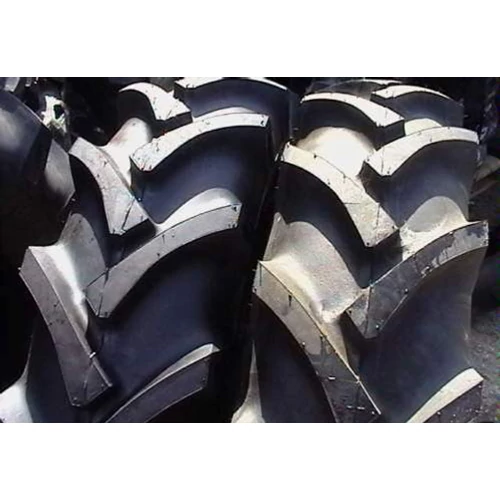 300/85R42 BKT Agrimax RT 955  Traktor, kombájn, mg. gumi